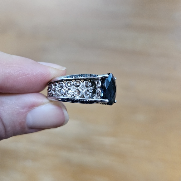 Victoria Wieck 5.33ct London Blue Topaz & Gem/Blue diamond Bridge Ring Size 7 - Picture 10 of 16